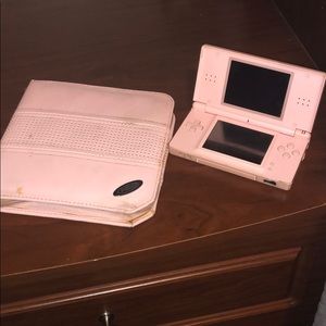 PINK NINTENDO DS (GAMES INCLUDED)